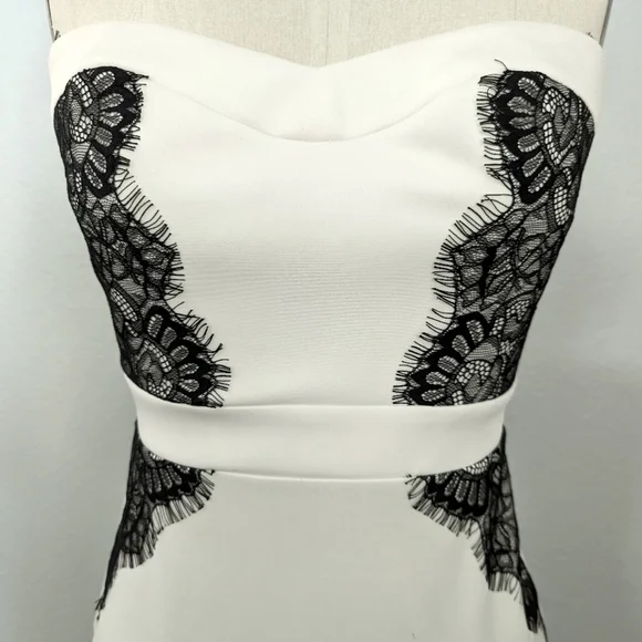 Guess lace dress size 4 - Picture 3 of 8